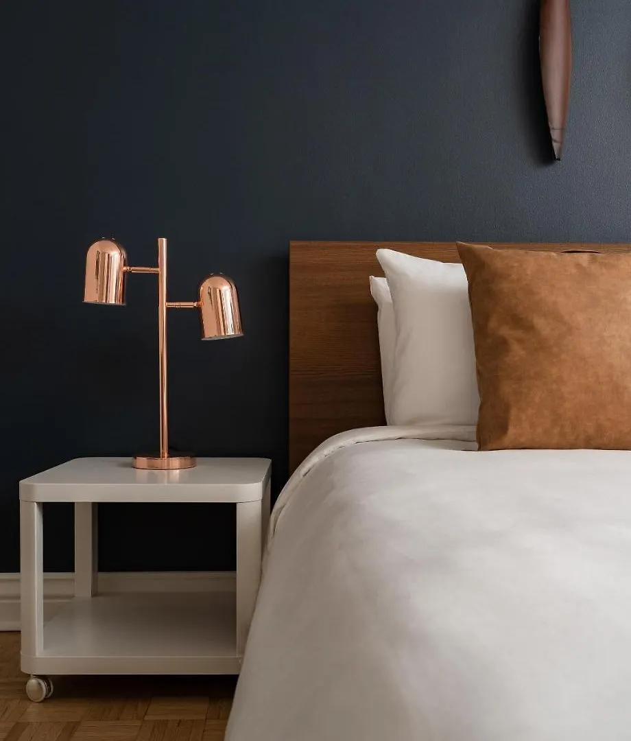 Bold Downtown Montreal Suites By Sonder Canada