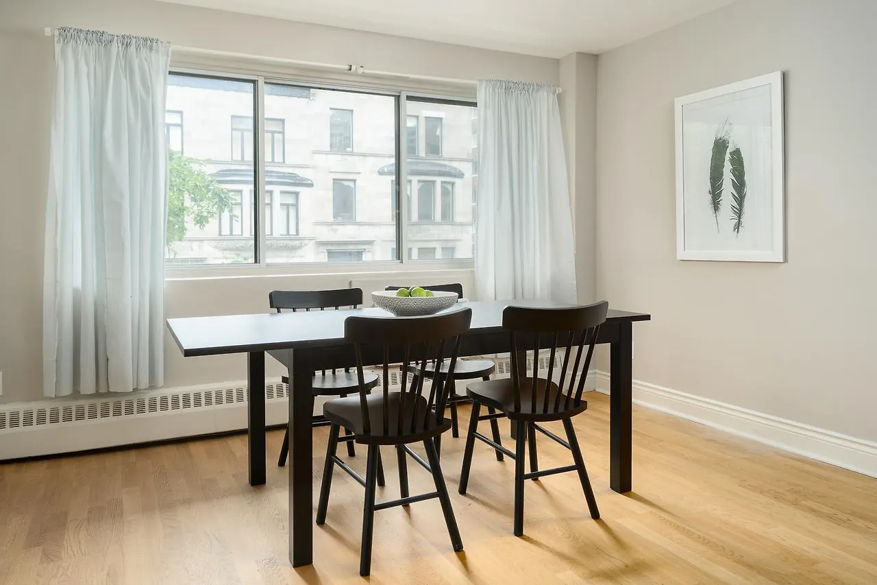 Bold Downtown Montreal Suites By Sonder