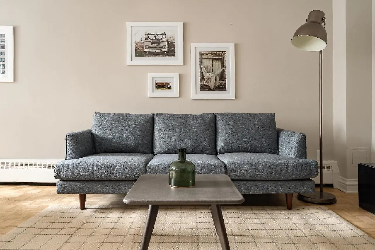Bold Downtown Montreal Suites By Sonder 3*,
