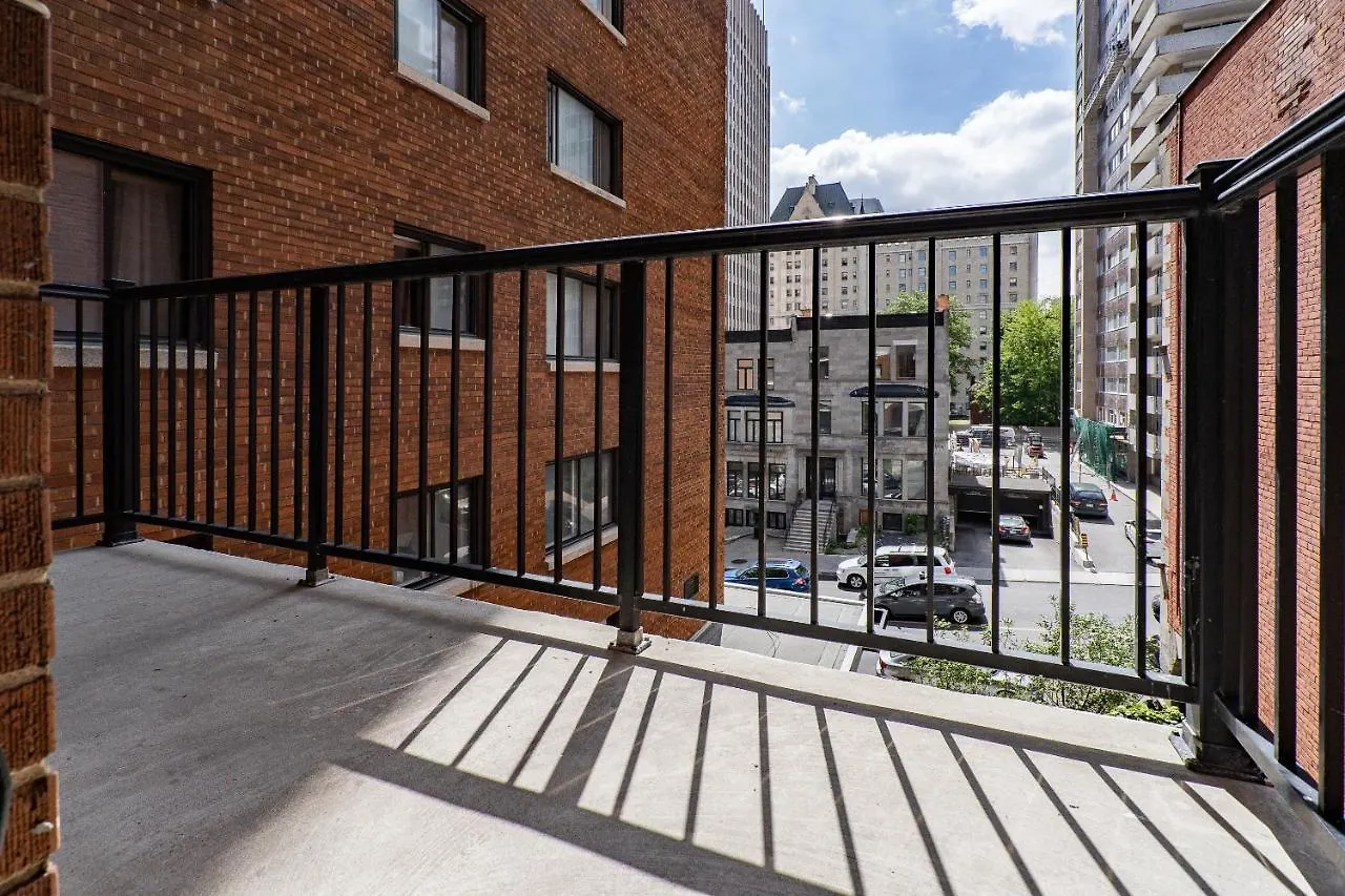 Bold Downtown Montreal Suites By Sonder 3*,  Canada