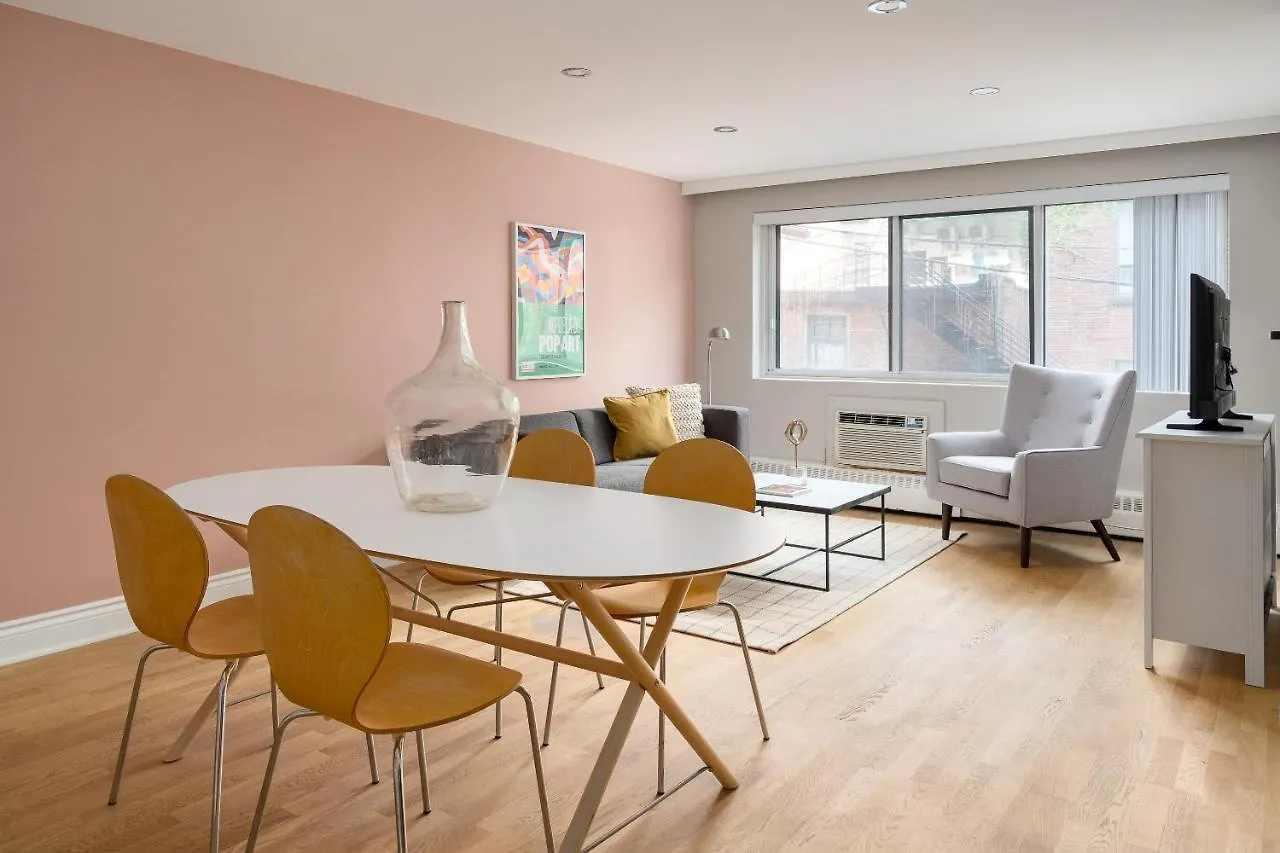Bold Downtown Montreal Suites By Sonder